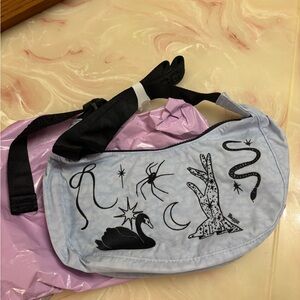 BAGGU Light Blue Crossbody Bag with Black Graphics